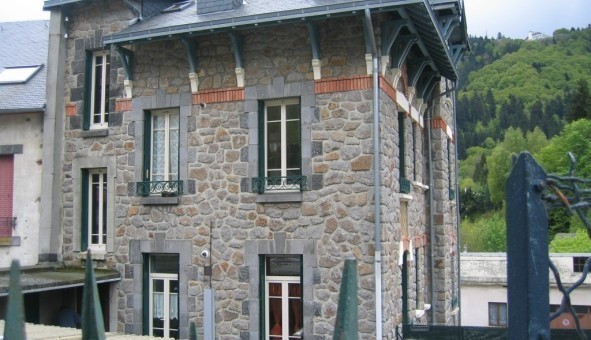 Logement tudiant T4 à La Bourboule (63150)