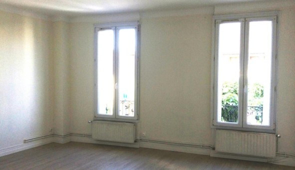 Logement tudiant T4 à La Courneuve (93120)