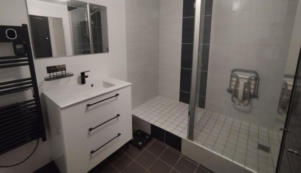 Logement �tudiant T4 &agrave; Laval (53000)