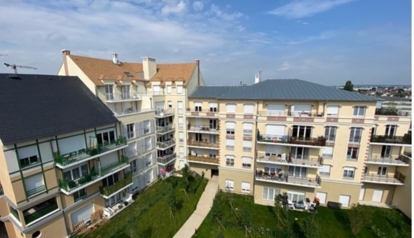 Logement étudiant Location T4 Vide Le Blanc Mesnil (93150)