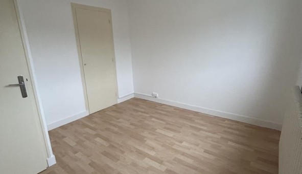 Logement tudiant T4 à Le Mans (72100)
