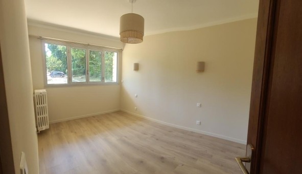 Logement tudiant T4 à Le Pecq (78230)