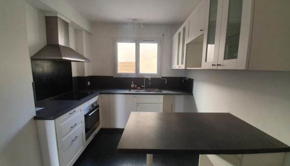 Logement tudiant T4 à Les Adrets de l'Estrel (83600)