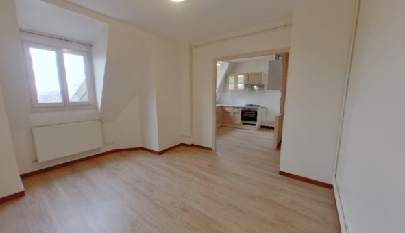 Logement tudiant T4 à Les Ayvelles (08000)
