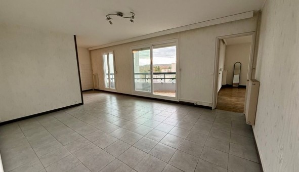 Logement �tudiant Location T4 Vide Les Ayvelles (08000)