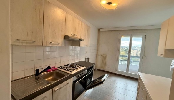 Logement �tudiant T4 &agrave; Les Ayvelles (08000)