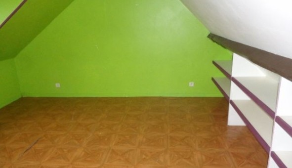 Logement �tudiant T4 &agrave; Les Ayvelles (08000)