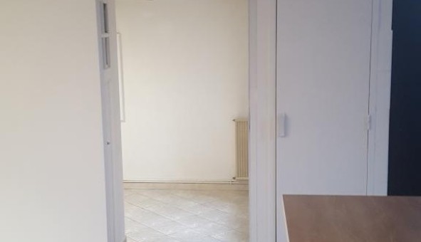 Logement tudiant T4 à Les Barthes (82100)