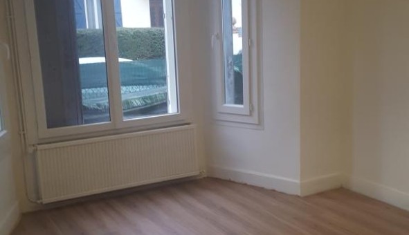 Logement tudiant T4 à Les Barthes (82100)