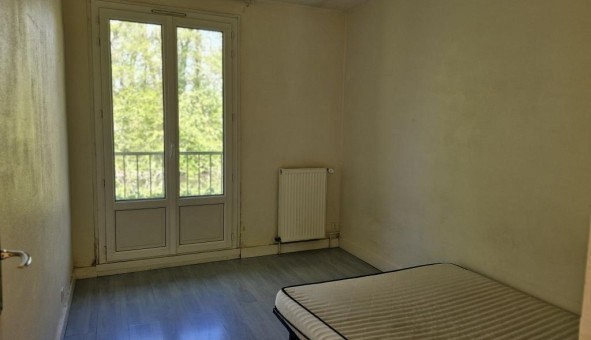Logement tudiant T4 à Les Bordes Aumont (10800)