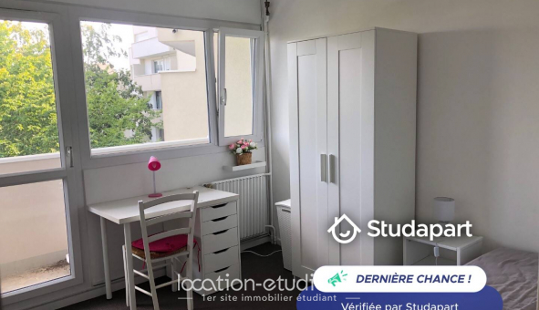 Logement tudiant T4 à Les Ulis (91940)