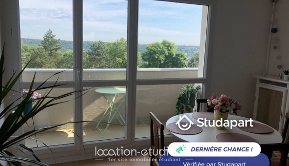 Logement tudiant T4 à Les Ulis (91940)