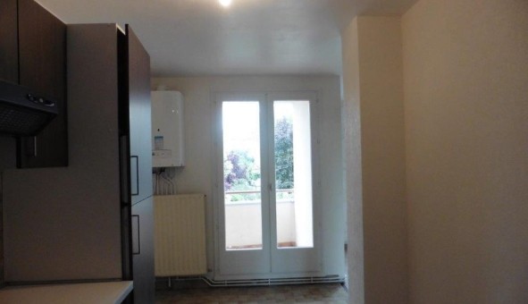 Logement �tudiant T4 &agrave; Lyon 8�me arrondissement (69008)