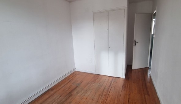 Logement �tudiant T4 &agrave; Lyon 8�me arrondissement (69008)