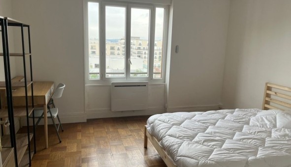 Logement �tudiant T4 &agrave; Lyon 8�me arrondissement (69008)