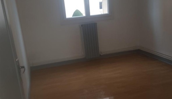 Logement tudiant T4 à Mably (42300)
