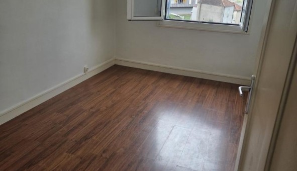 Logement tudiant T4 à Mably (42300)