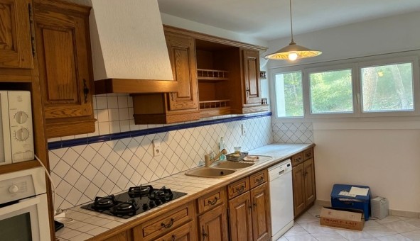 Logement �tudiant T4 &agrave; Marseille 08�me arrondissement (13008)