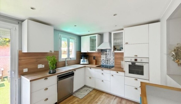 Logement tudiant T4 à Martigues (13500)