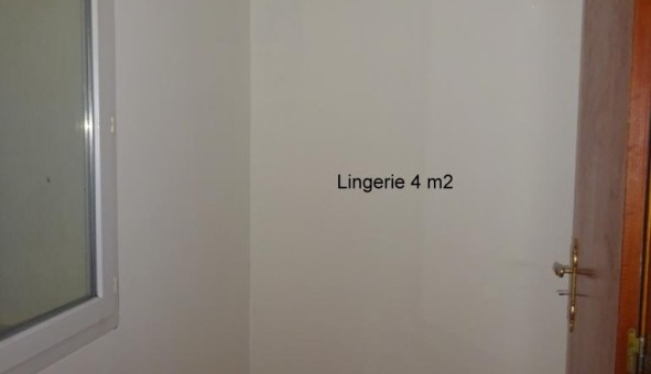 Logement tudiant T4 à Mondragon (84430)