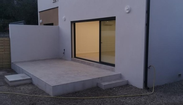 Logement étudiant Location T4 Vide Nîmes (30000)