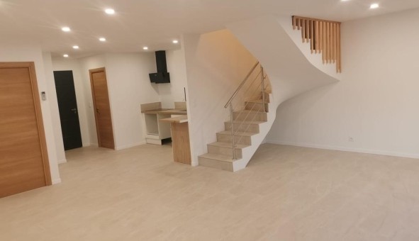 Logement tudiant T4 à Nmes (30000)