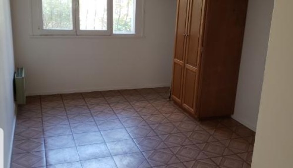 Logement tudiant T4 à Noisy le Grand (93160)