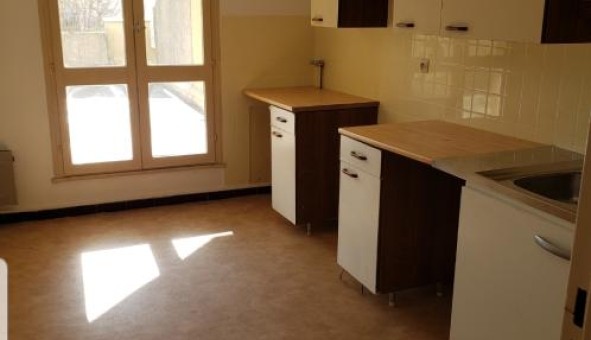 Logement tudiant T4 à Noisy le Grand (93160)