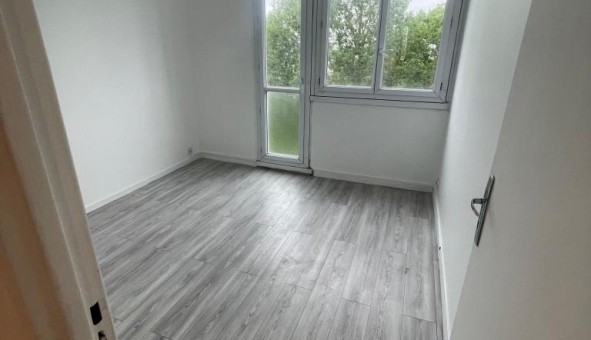 Logement tudiant T4 à Noisy le Grand (93160)