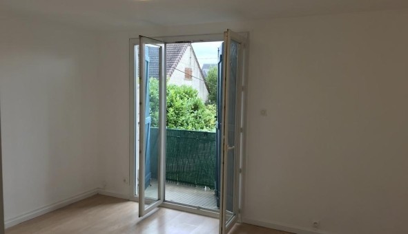 Logement �tudiant T4 &agrave; Noisy le Grand (93160)