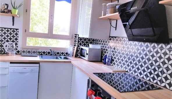 Logement �tudiant T4 &agrave; Noisy le Grand (93160)