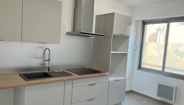Logement tudiant T4 à Ollires (83470)