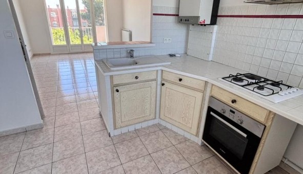 Logement tudiant Location T4 Vide Orange (84100)