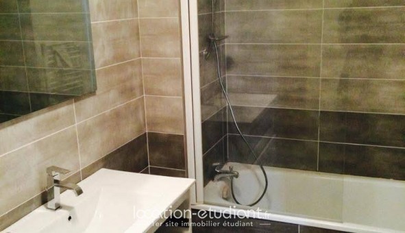 Logement tudiant T4 à Orlinas (69530)