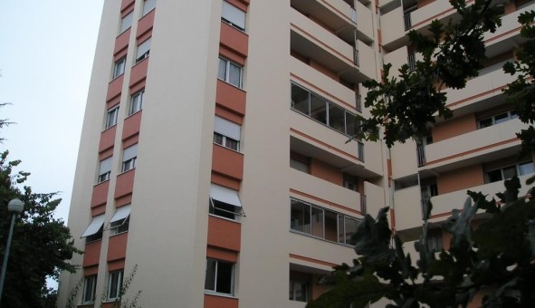 Logement tudiant T4 à Pau (64000)