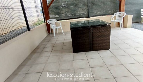Logement tudiant T4 à Prissac (33240)