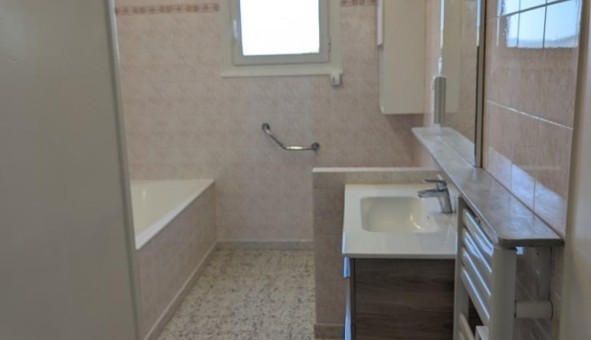 Logement tudiant T4 à Peyrolles en Provence (13860)