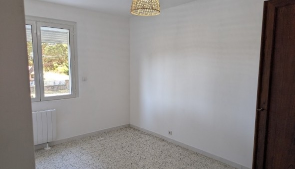 Logement tudiant T4 à Peyrolles en Provence (13860)