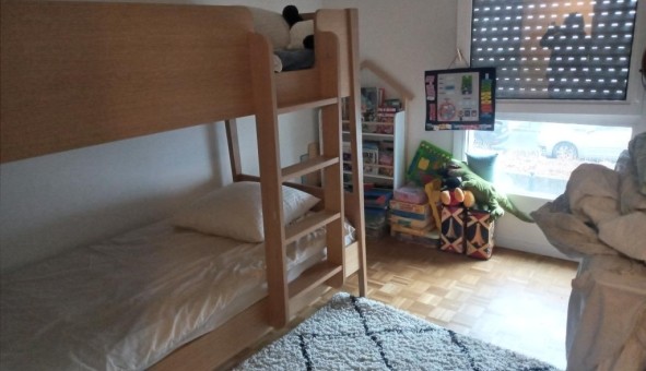 Logement tudiant T4 à Puteaux (92800)