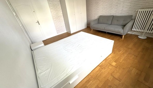 Logement tudiant T4 à Saint Cloud (92210)