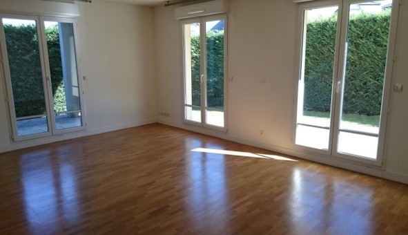 Logement tudiant T4 à Saint Cyr l'cole (78210)