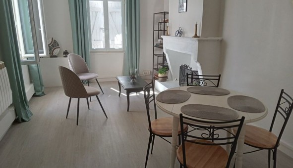 Logement �tudiant T4 &agrave; Saint Est�phe (33180)