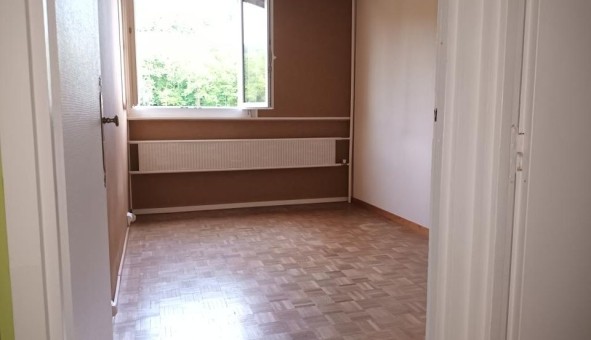 Logement �tudiant T4 &agrave; Saint Maime (04300)