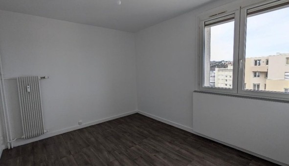 Logement �tudiant T4 &agrave; Saint Maime (04300)