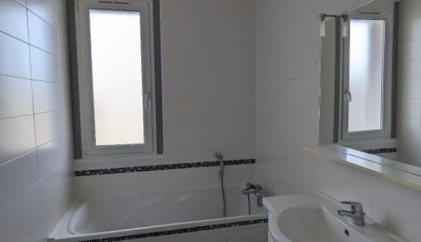 Logement �tudiant T4 &agrave; Saint Maime (04300)