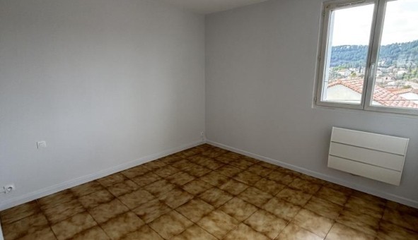 Logement tudiant T4 à Saint Martin de Valgalgues (30520)