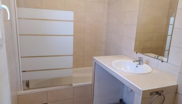 Logement étudiant T4 à Saint Rémy de Provence (13210)