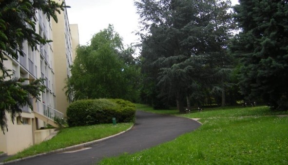 Logement tudiant T4 à Sainte Foy ls Lyon (69110)