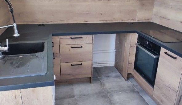 Logement �tudiant T4 &agrave; Sainte Foy l�s Lyon (69110)