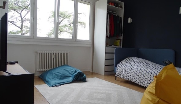 Logement tudiant T4 à Sedan (08200)